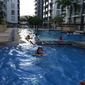 Apartment One Palm Tree, Manila